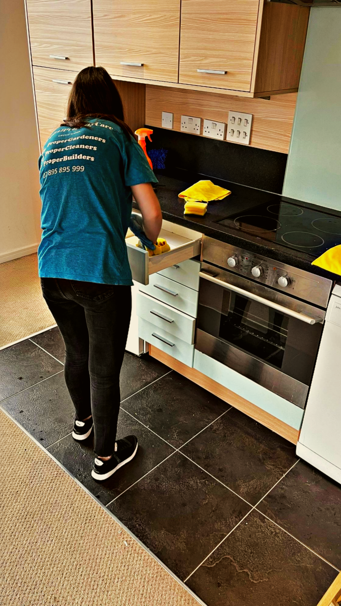 Deep cleaning services in London by Proper Cleaners - Expert cleaning solutions for homes and businesses. Trust us for thorough and meticulous cleaning. #DeepCleaning #LondonCleaners #ProperCleaners"